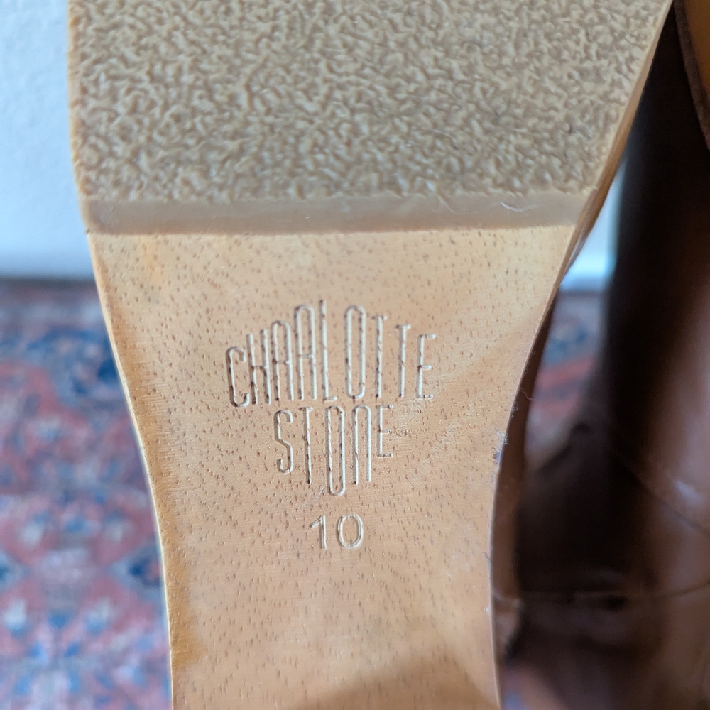 Charlotte Stone Paz Clog Boots - Picture 5 of 6